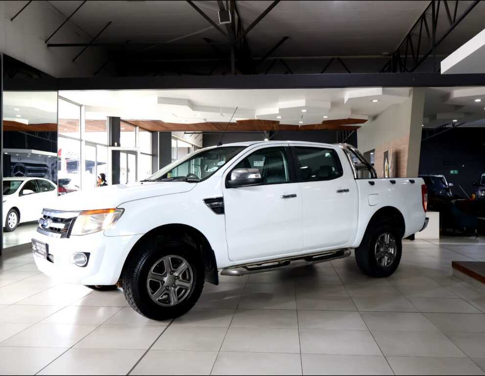 
								FORD RANGER 3.2TDCi XLT 4X4 A/T P/U D/C full									