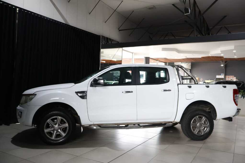 
								FORD RANGER 3.2TDCi XLT 4X4 A/T P/U D/C full									