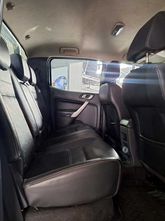 
								FORD RANGER 3.2TDCi XLT 4X4 A/T P/U D/C full									