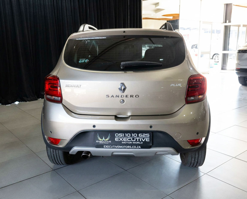 
								RENAULT SANDERO 900T STEPWAY PLUS/TECHROAD full									