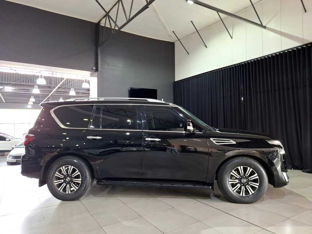 
								NISSAN PATROL 5.6 V8 LE PREMIUM full									