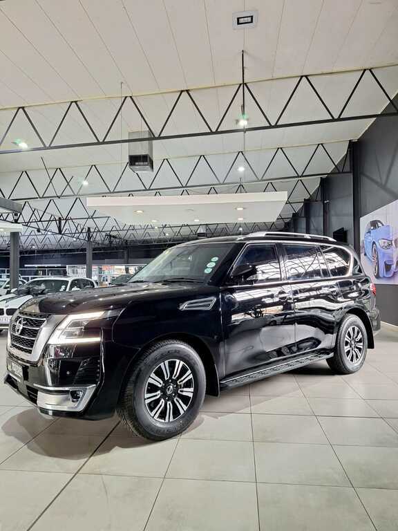 
								NISSAN PATROL 5.6 V8 LE PREMIUM full									