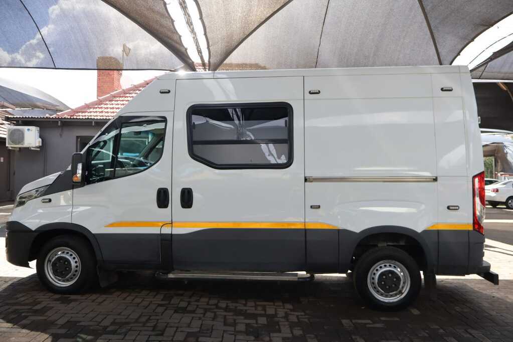 
								IVECO 35S15V9 E4 F/C P/V full									