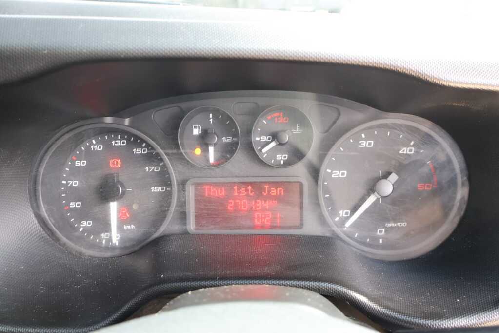 
								IVECO 35S15V9 E4 F/C P/V full									