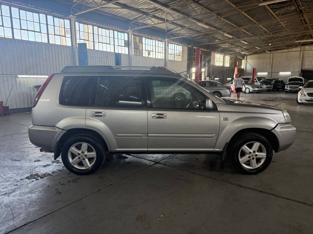 
								NISSAN X TRAIL 2.5 SEL (R55) full									