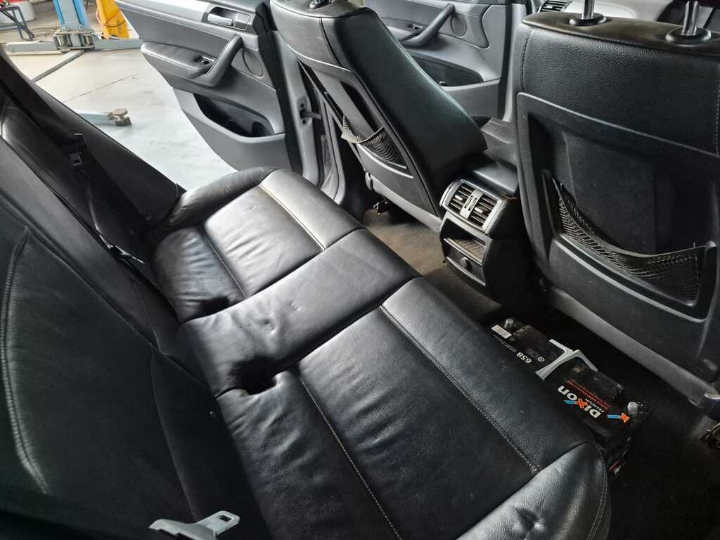 
								BMW X3 xDRIVE20d A/T full									