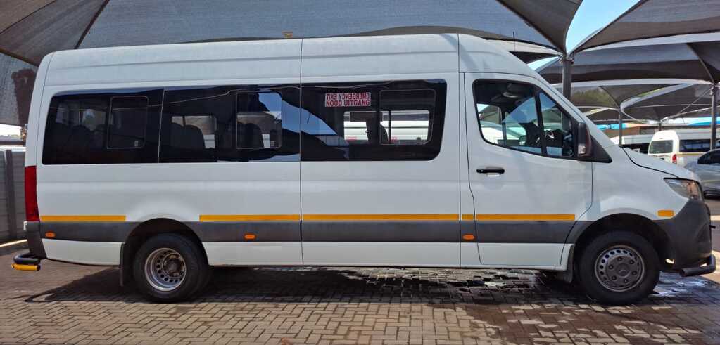 
								MERCEDES-BENZ SPRINTER 516 XL CDI LWB F/C P/V full									