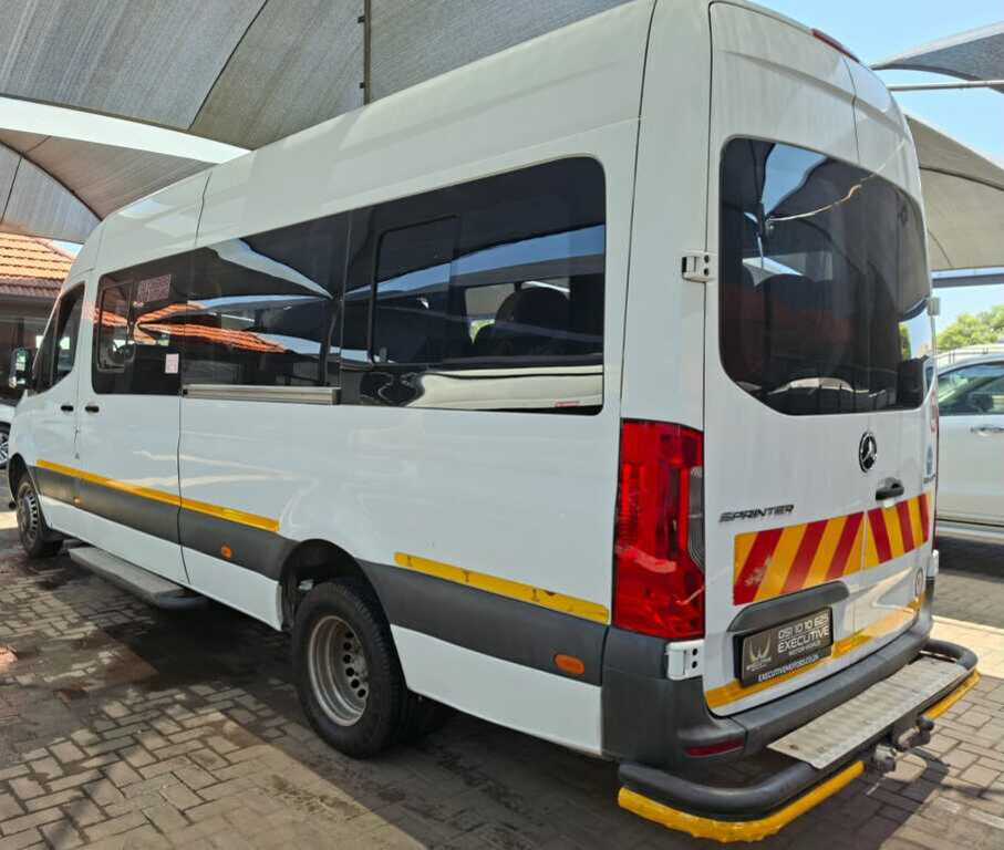 
								MERCEDES-BENZ SPRINTER 516 XL CDI LWB F/C P/V full									
