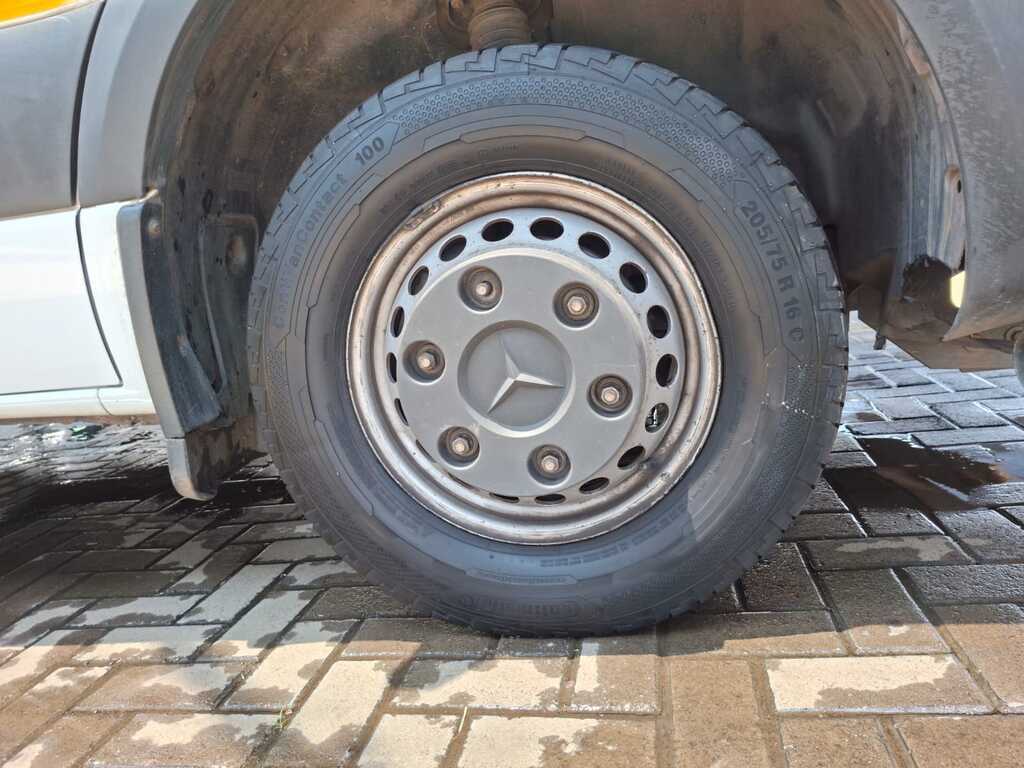 
								MERCEDES-BENZ SPRINTER 516 XL CDI LWB F/C P/V full									