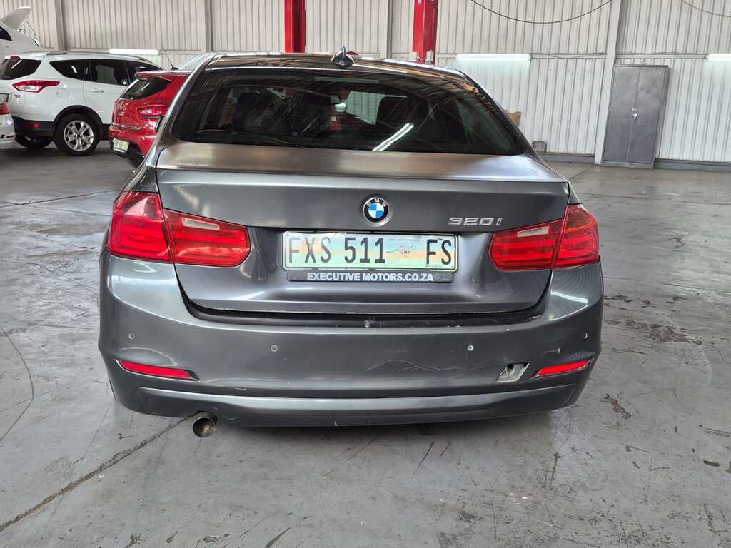 
								BMW 320i (F30) full									