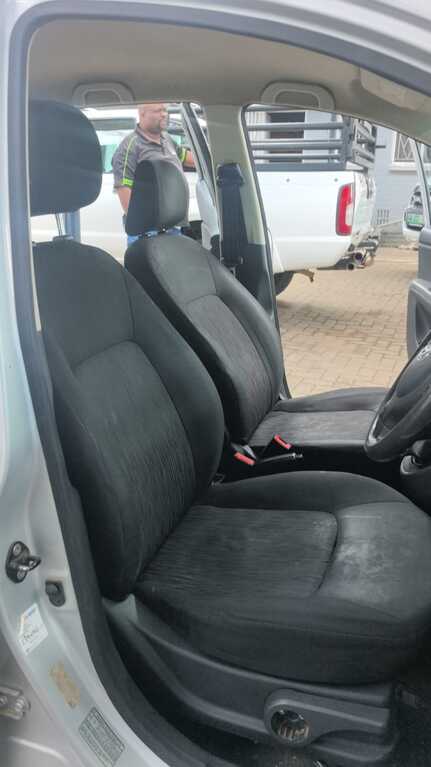 
								HYUNDAI i10 1.25 GLS/FLUID full									