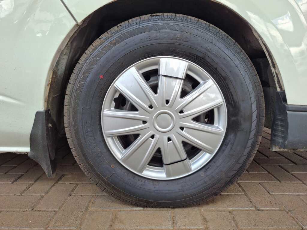 
								TOYOTA QUANTUM/HIACE 2.5 D-4D SESFIKILE 16s full									