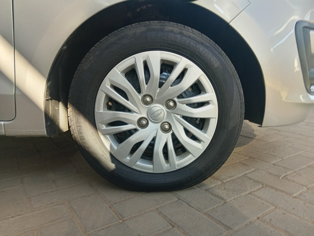 
								FORD FIGO 1.5Ti VCT TREND full									
