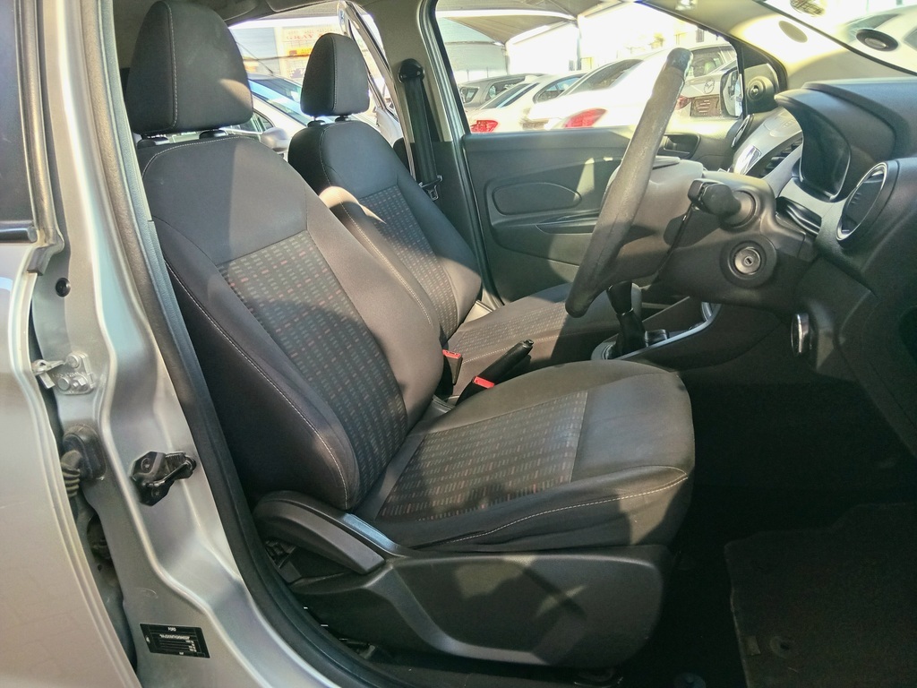
								FORD FIGO 1.5Ti VCT TREND full									