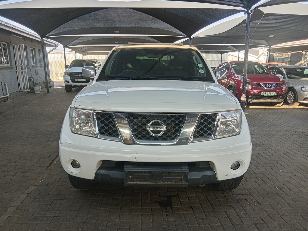 
								NISSAN NAVARA 2.5 dCi XE K/CAB 4X4 P/U S/C full									