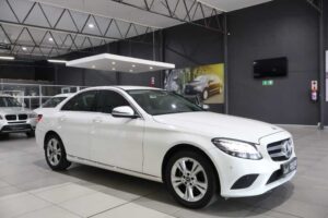 MERCEDES-BENZ C180 A/T