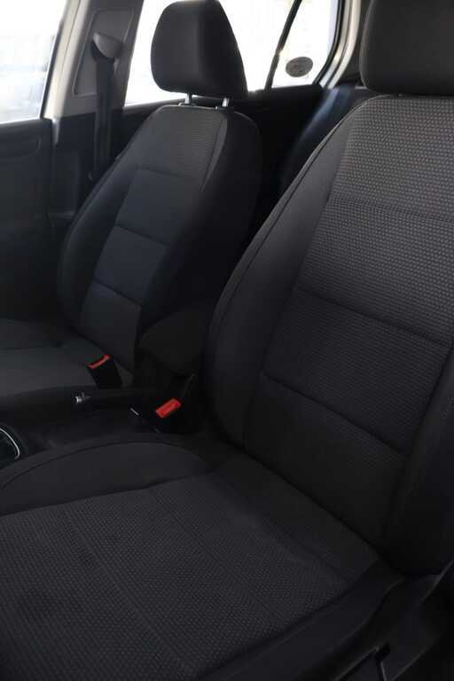 
								VOLKSWAGEN GOLF VI 1.4 TSi COMFORTLINE full									