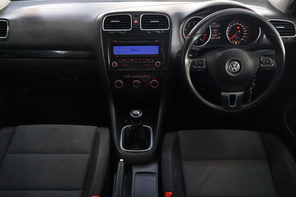 
								VOLKSWAGEN GOLF VI 1.4 TSi COMFORTLINE full									