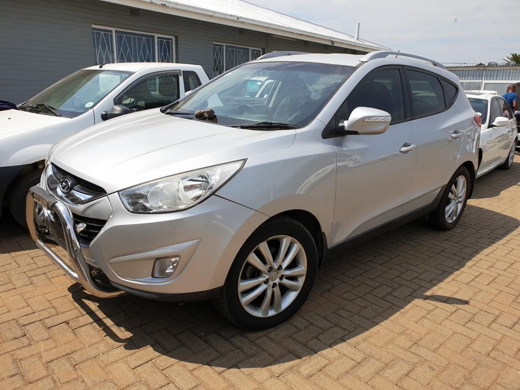 
								HYUNDAI iX35 2.0 GL/PREMIUM full									