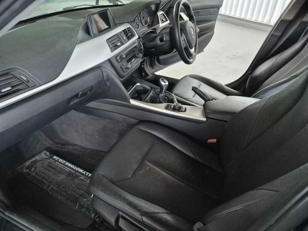 
								BMW 320i (F30) full									