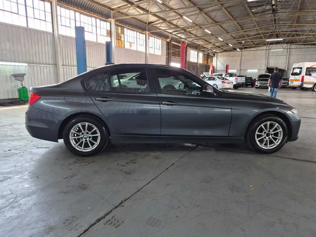 
								BMW 320i (F30) full									