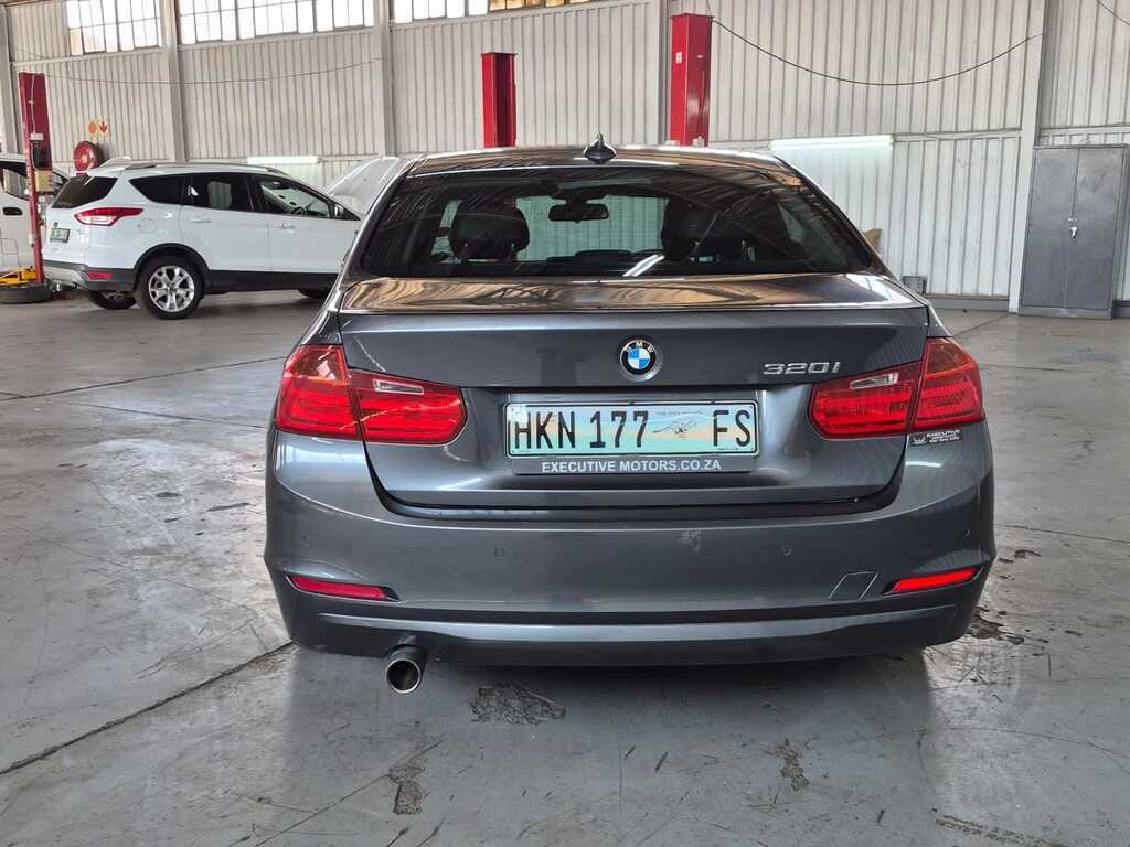 
								BMW 320i (F30) full									