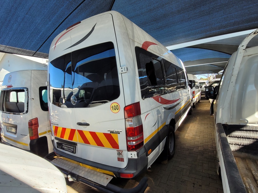
								MERCEDES-BENZ SPRINTER 515 CDI XL F/C P/V full									