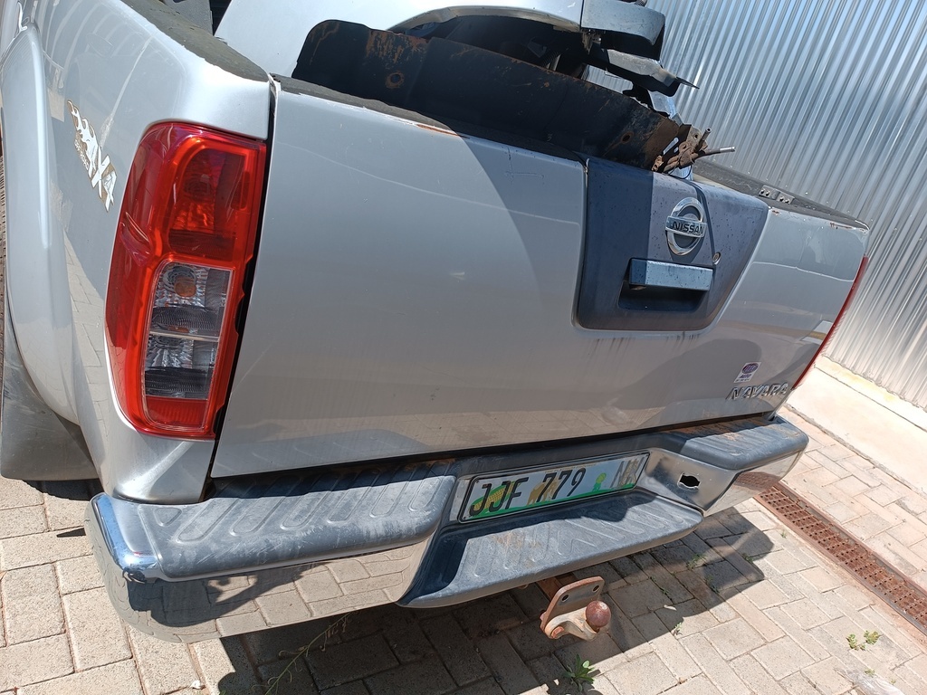 
								NISSAN NAVARA 3.0 dCi  LE A/T 4X4 P/U D/C full									
