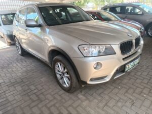 BMW X3 xDRIVE20i  A/T