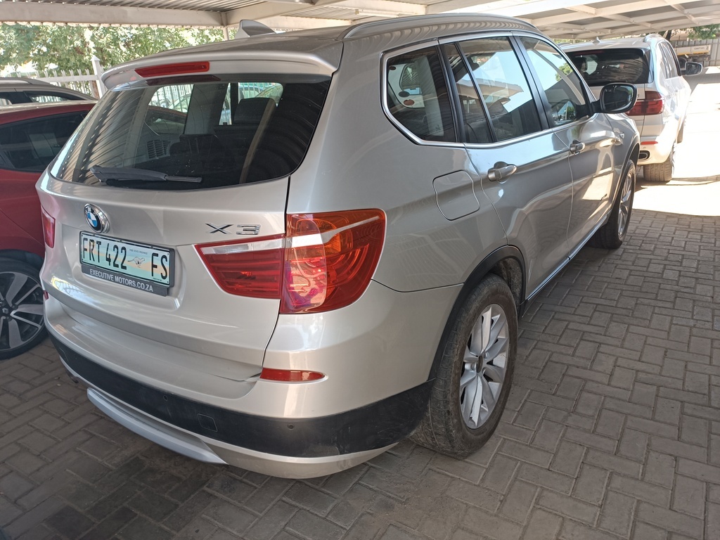 
								BMW X3 xDRIVE20i  A/T full									