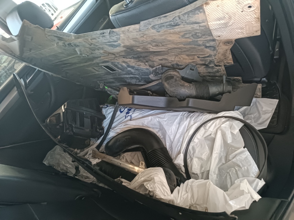 
								BMW X3 xDRIVE20i  A/T full									