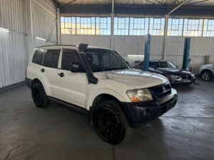 MITSUBISHI PAJERO 3.2 Di – Dc GLS A/T