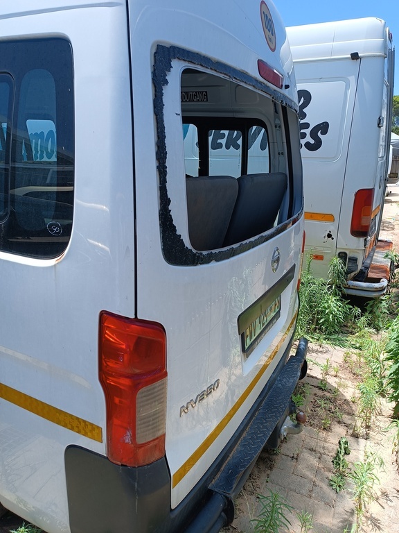 
								NISSAN NV350 2.5 16 SEAT IMPENDULO full									