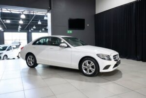 MERCEDES-BENZ C180 A/T