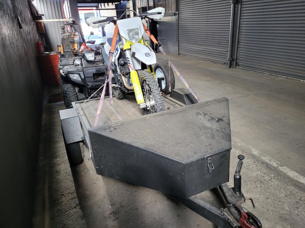 
								TRAILER QUAD TRAILER full									