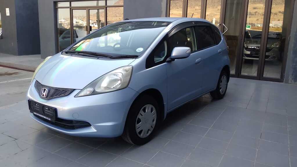 
								HONDA FIT 1.3 A/T full									