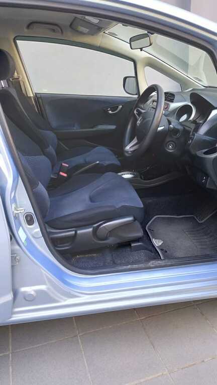 
								HONDA FIT 1.3 A/T full									