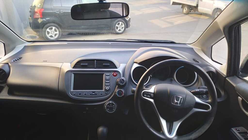 
								HONDA Fit full									