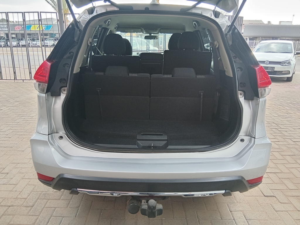 
								NISSAN X TRAIL 1.6dCi VISIA 7S full									