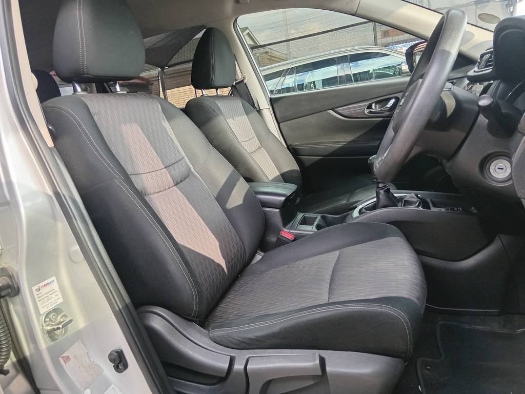 
								NISSAN X TRAIL 1.6dCi VISIA 7S full									