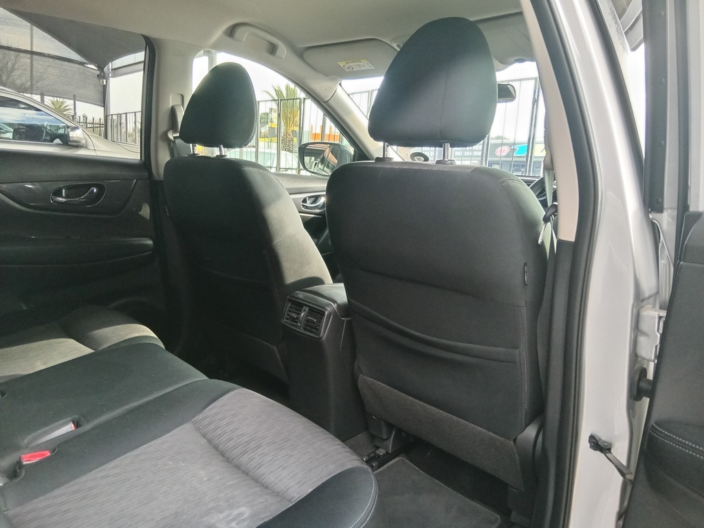 
								NISSAN X TRAIL 1.6dCi VISIA 7S full									