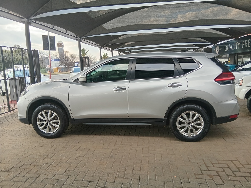 
								NISSAN X TRAIL 1.6dCi VISIA 7S full									