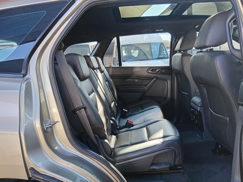 
								FORD EVEREST 3.2 TDCi LTD 4X4 A/T full									