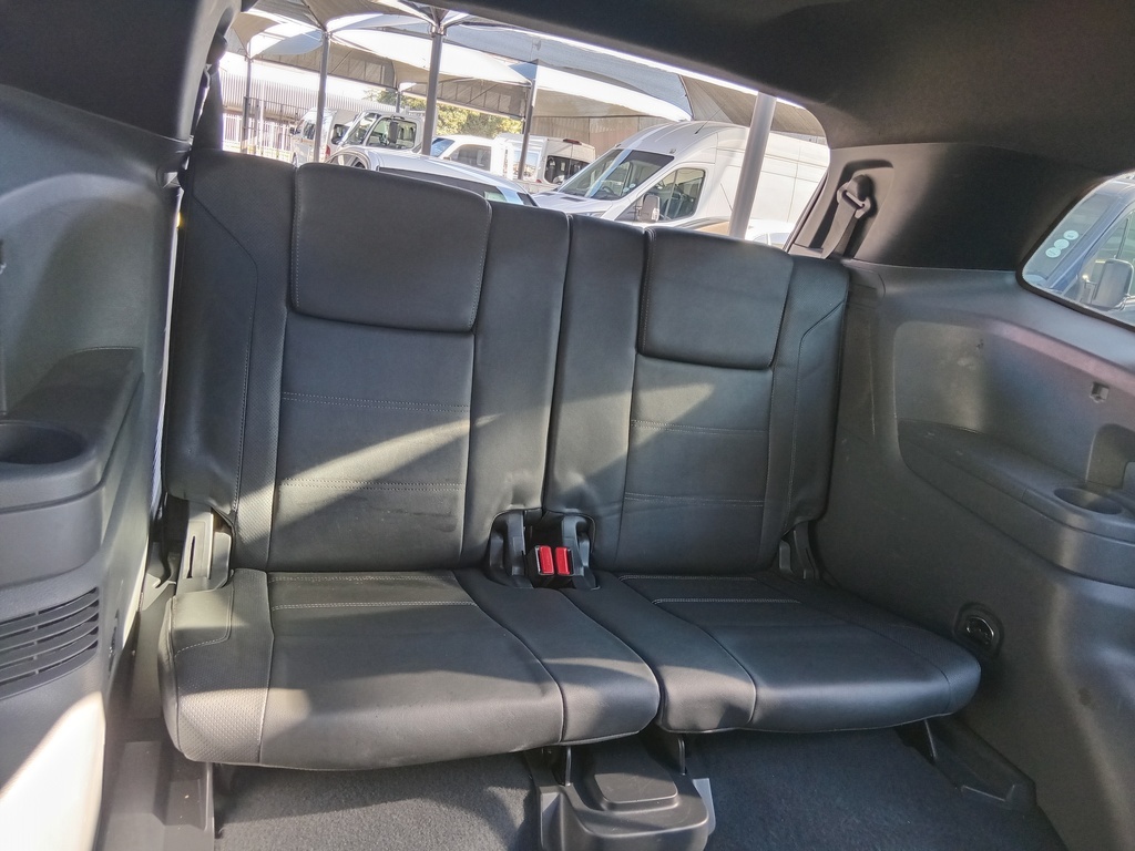 
								FORD EVEREST 3.2 TDCi LTD 4X4 A/T full									