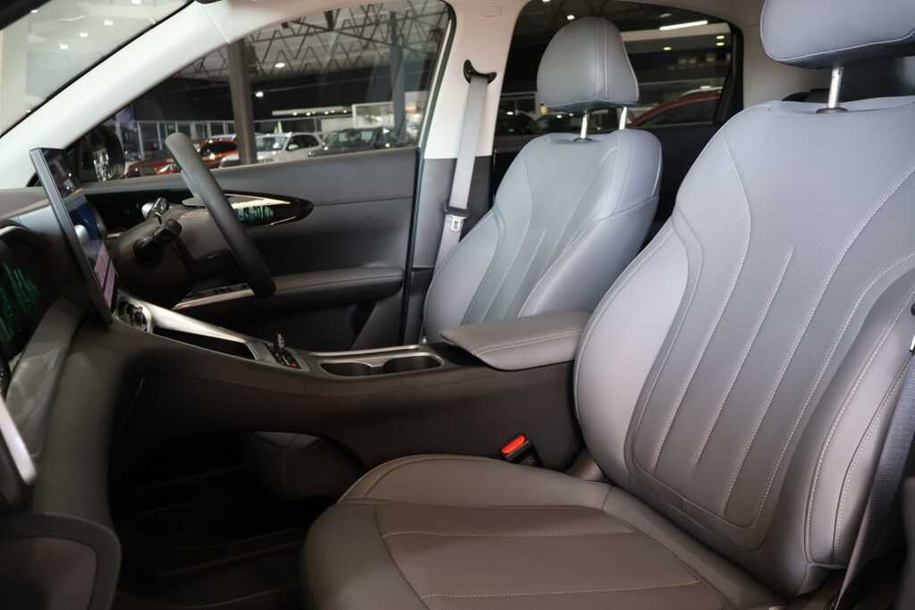 
								GEELY E2 APEX full									