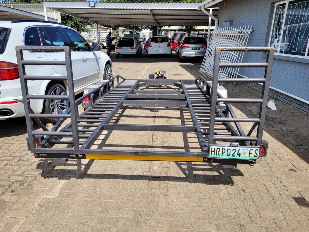 
								SPECIALITY Trailer Low Bed full									